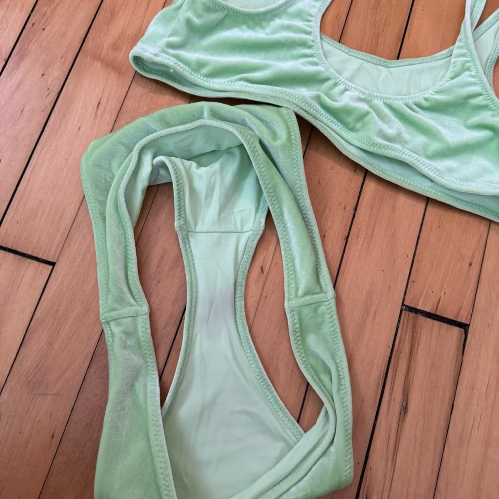 Kendall & Kylie bikini - Picture 4 of 5